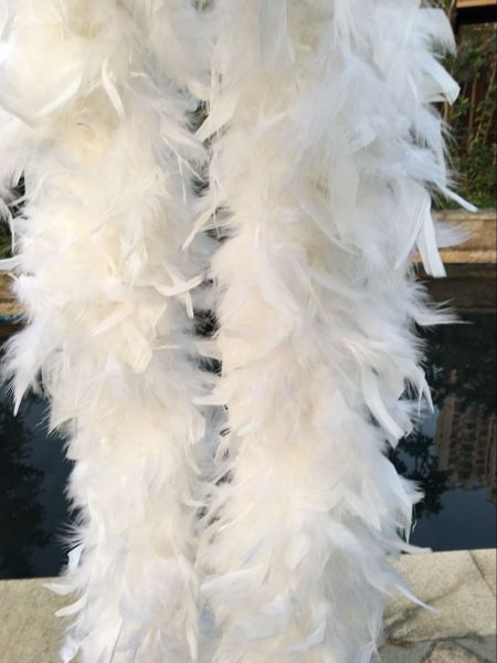 LUXURY Chandelle boa 100g Feather Boa White